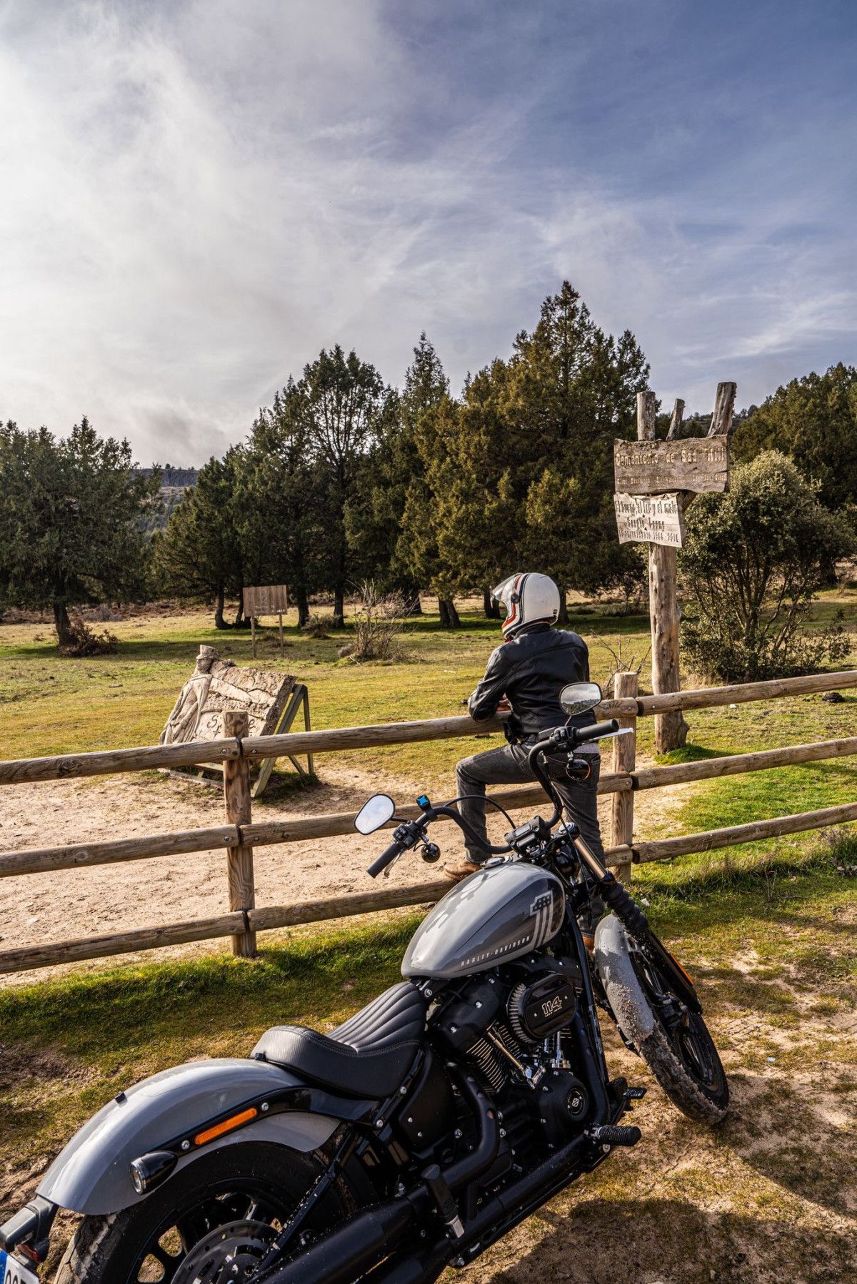 Seis rutas en moto para recorrer Burgos este verano