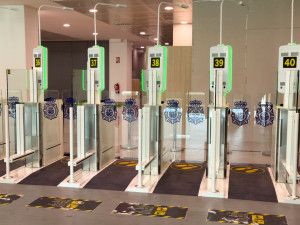 Agencias españolas piden más recursos ante el caos en algunos aeropuertos por el EES