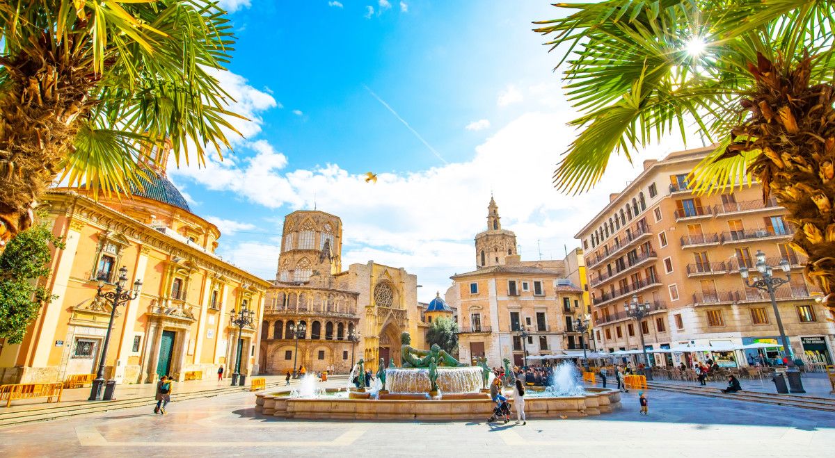 Valencia, La Haya y &Aacute;msterdam: las mejores ciudades para viajar despu&eacute;s de los 65 a&ntilde;os