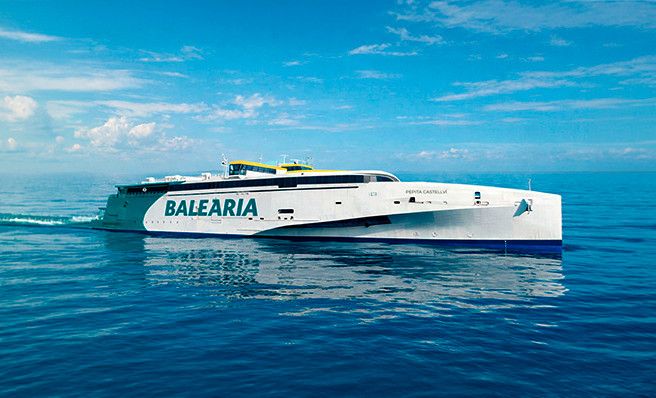 Un fast ferry de Baleària refuerza la ruta estacional triangular entre La Palma, Tenerife y La Gomera