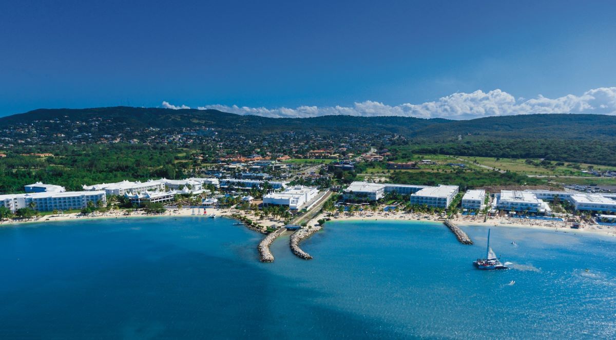 El hurac&aacute;n Melissa puso a prueba la operaci&oacute;n de Riu en Jamaica