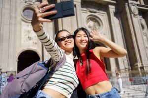 Los turistas iberoamericanos, los más satisfechos con España; los asiáticos, no tanto