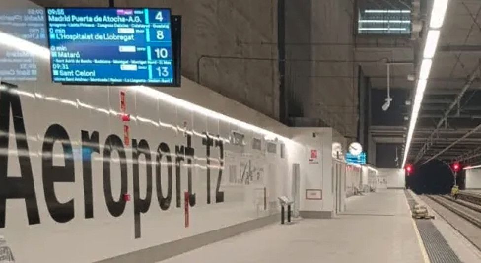 Adif finaliza los accesos ferroviarios al aeropuerto de El Prat, en los que ha invertido 400 M &euro;