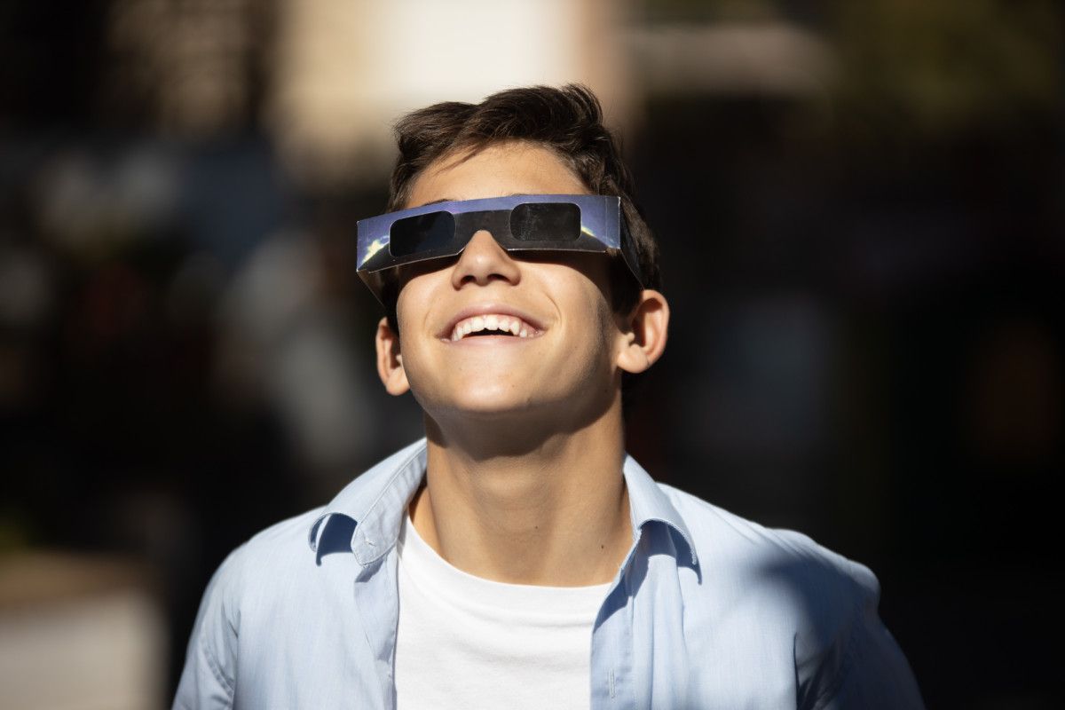 Gu&iacute;a definitiva para ver el eclipse solar del 12 de agosto de 2026 en Espa&ntilde;a 