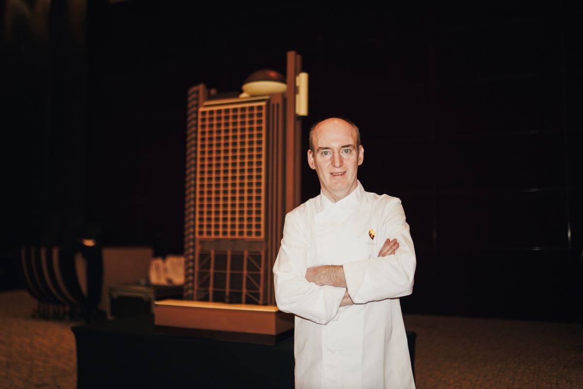 El hotel que cambi&oacute; el skyline de Barcelona de la mano de Richard Rogers celebra aniversario