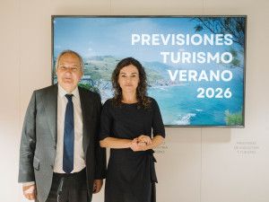 España recibirá este verano 43 millones de turistas que gastarán 64.000 M €, un 10% más