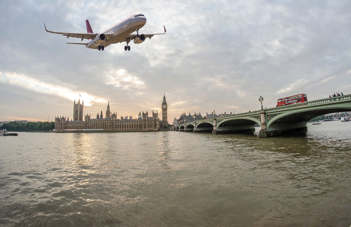 Oriente Medio impulsa reservas en agencias y Espa&ntilde;a lidera entre los brit&aacute;nicos