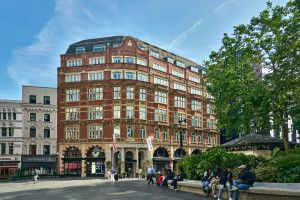 Sandra Ortega compra por 142 M€ el Radisson Blu de Leicester Square de Londres
