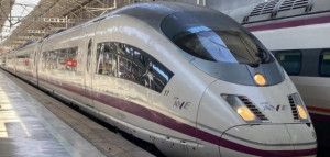 Renfe refuerza la ruta Málaga-Madrid con ocho trenes AVE más a la semana este verano