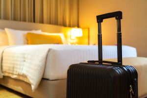 Los hoteles facturan un 5,6% más hasta junio, con precios un 4,9% superiores