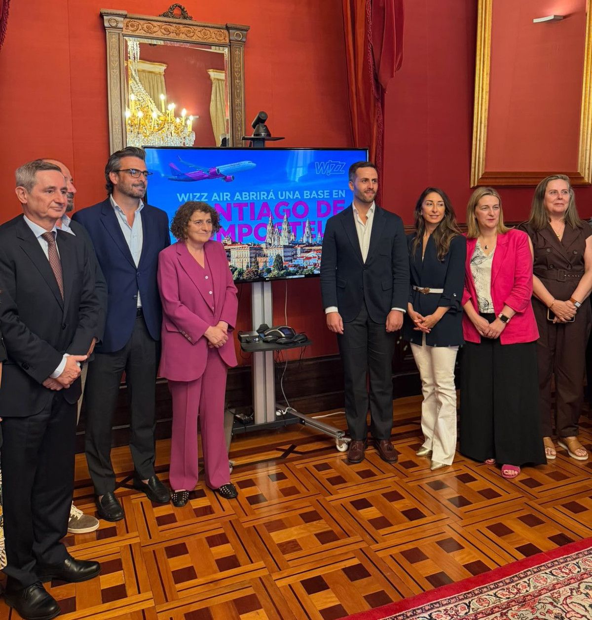 Wizz Air anuncia la apertura de una nueva base en Santiago en febrero de 2027