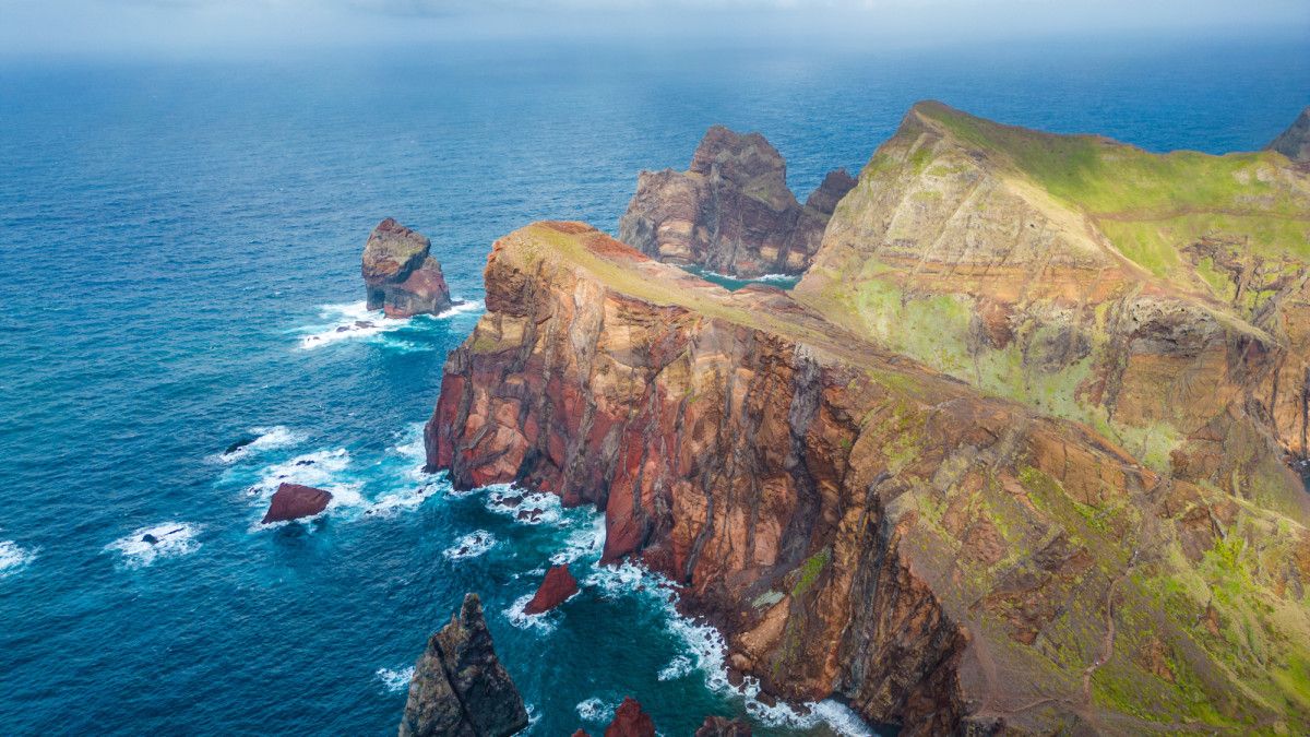 Las 5 mejores islas europeas para practicar deportes acu&aacute;ticos en 2026