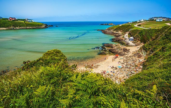 12 playas de Asturias para ba&ntilde;arse sin alejarse de la ciudad