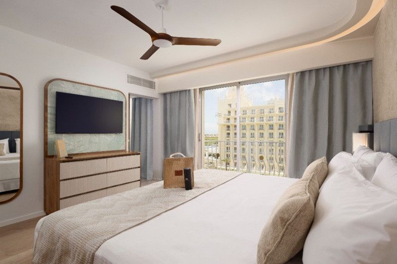 Riu suma m&aacute;s lujo en el Caribe: as&iacute; transforma su buque insignia en Aruba 
