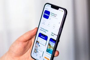 Booking aumenta sus ingresos un 8% de abril a junio pese a la tensión geopolítica