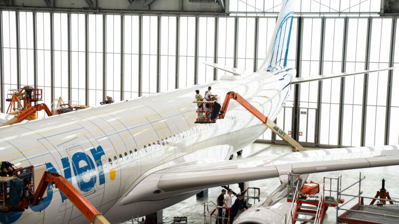 Una tecnolog&iacute;a inspirada en los tiburones ahorrar&aacute; combustible a los aviones &iquest;C&oacute;mo?