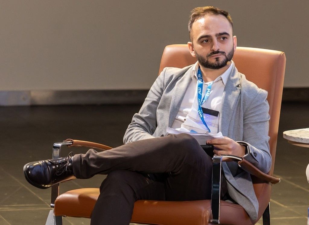 Los hoteles ya usan inteligencia artificial, pero ahora llega la parte m&aacute;s dif&iacute;cil